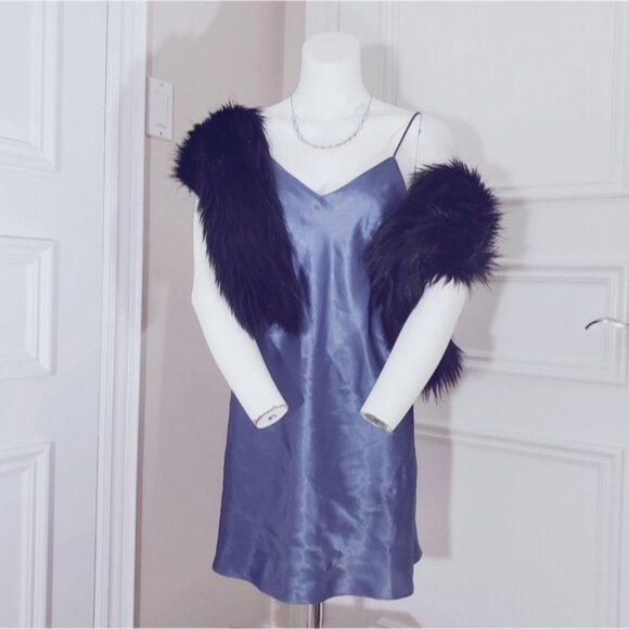 POOF Vintage Black Faux Fur Vest With Back Knitted Design - Picture 2 of 15